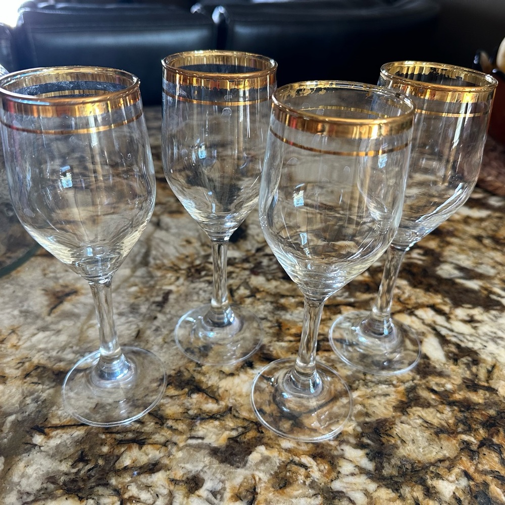Vintage gold rim wine glasses set of 4/ mid century bar ware gold band stemware